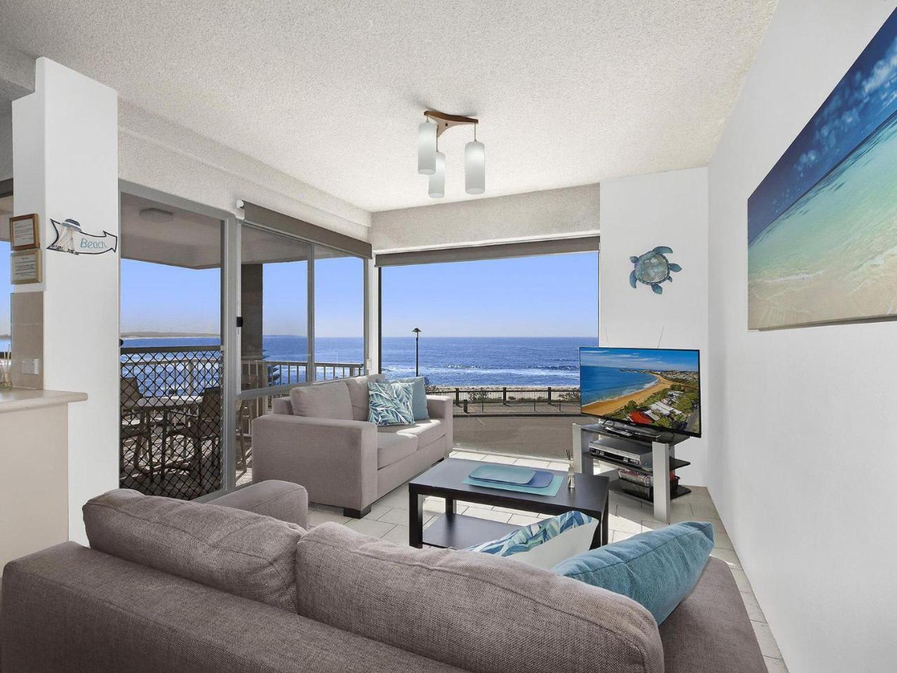 Dolphin Court 5 Apartment Entrance Exterior photo